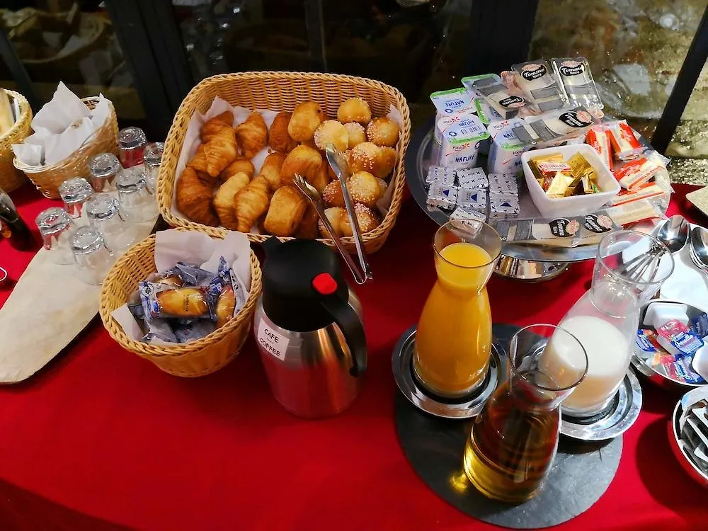 Hotel Eiffel Villa Garibaldi Paris