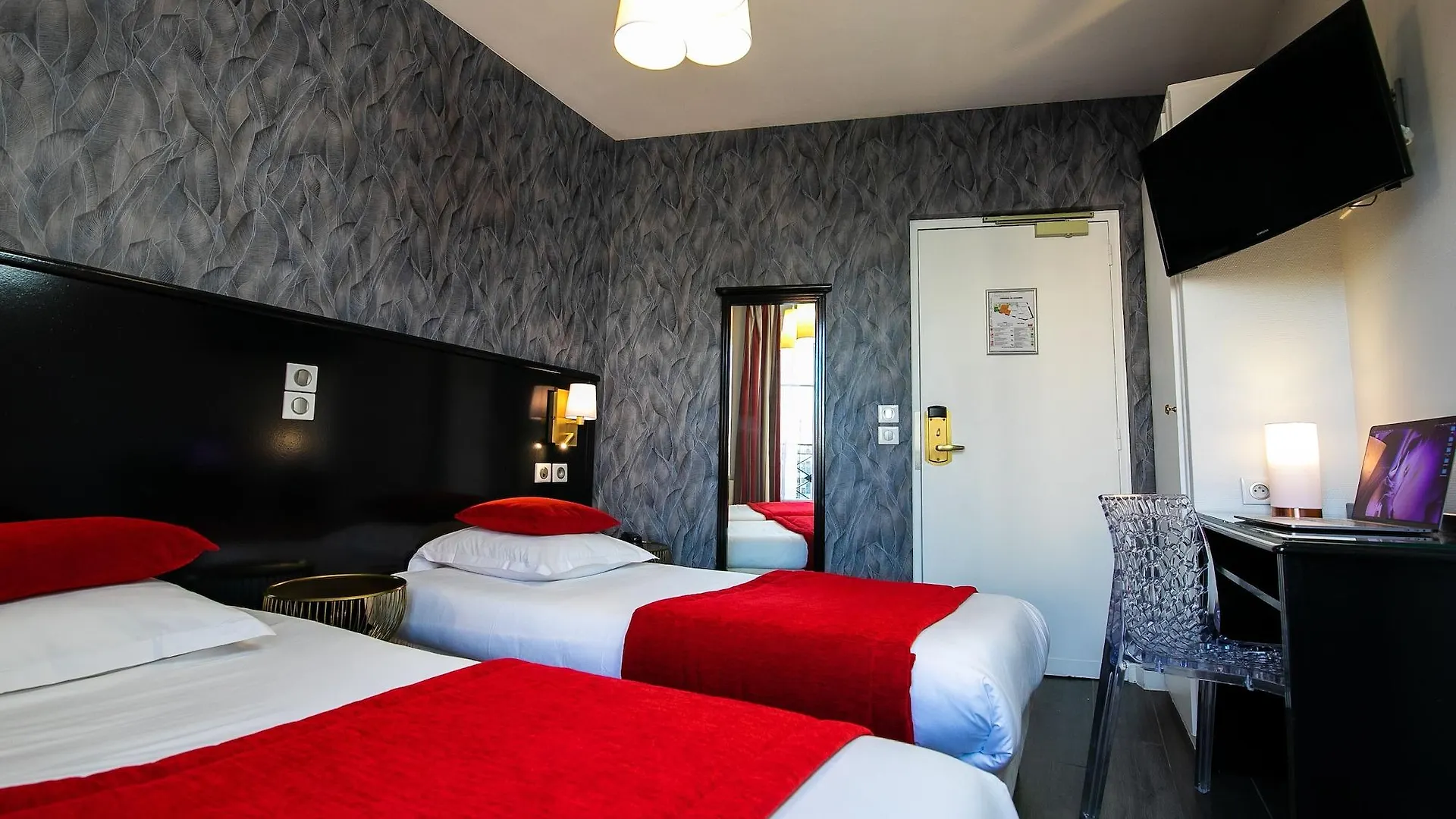Eiffel Villa Garibaldi Paris