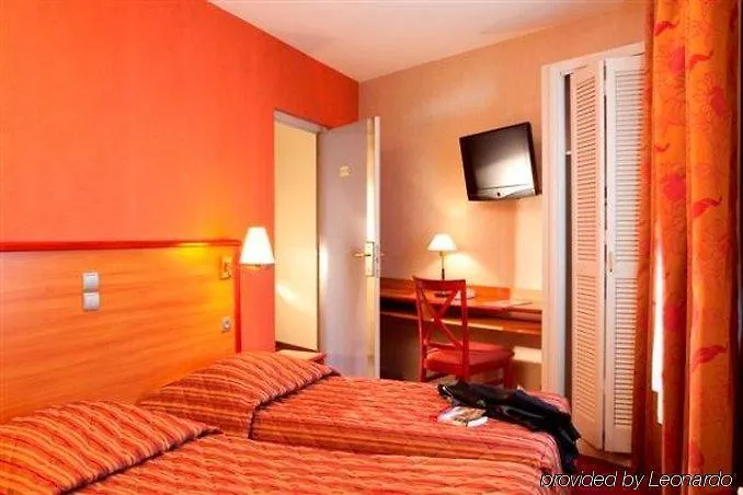 Eiffel Villa Garibaldi Paris Hotel